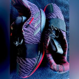 Harden 3’s size 13.5 men’s